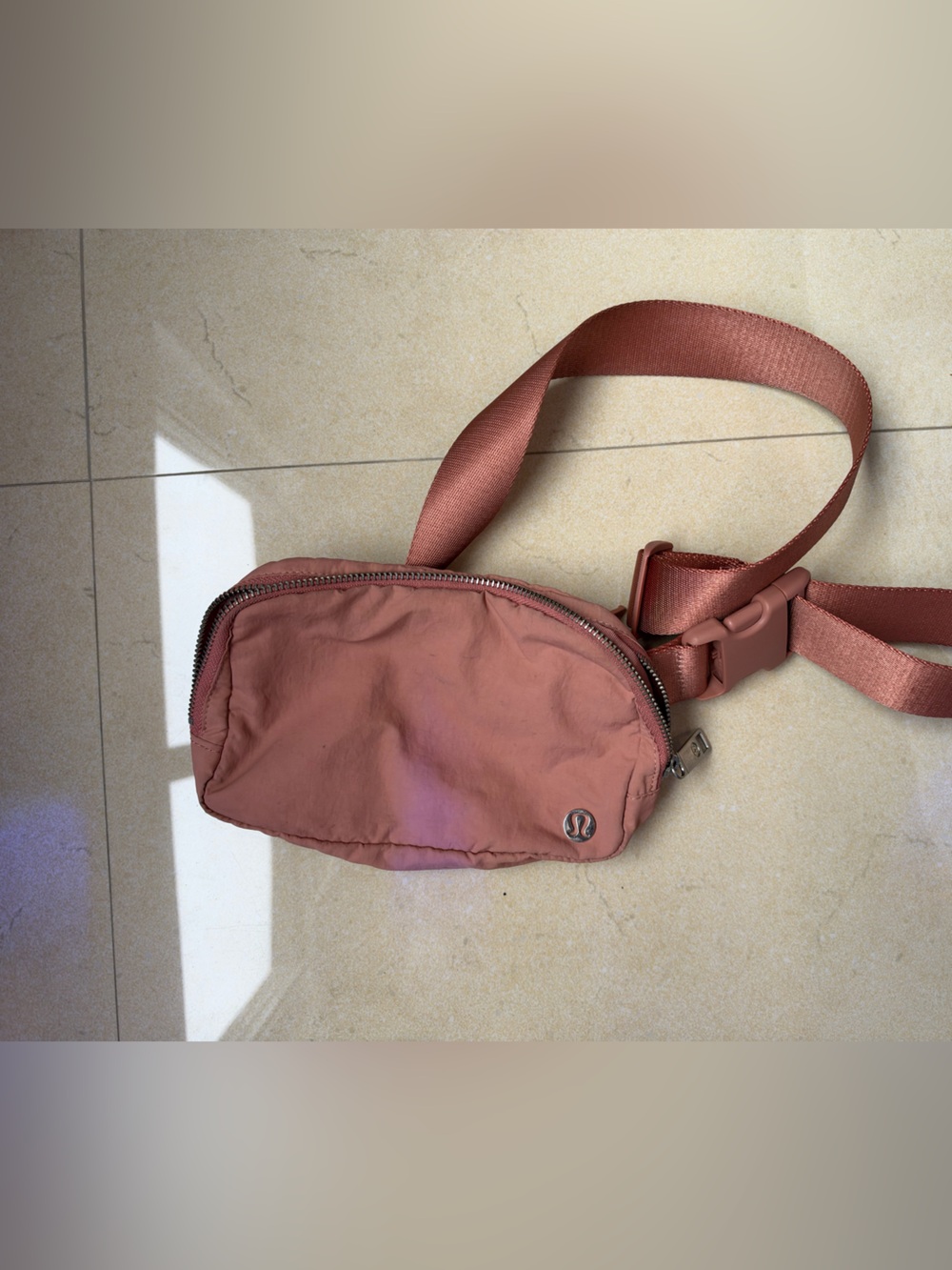 lululemon athletica Dusty Rose Belt Bag
